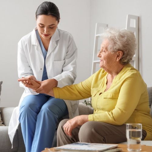 APA à domicile : comment l&rsquo;obtenir et à quoi ça sert ?